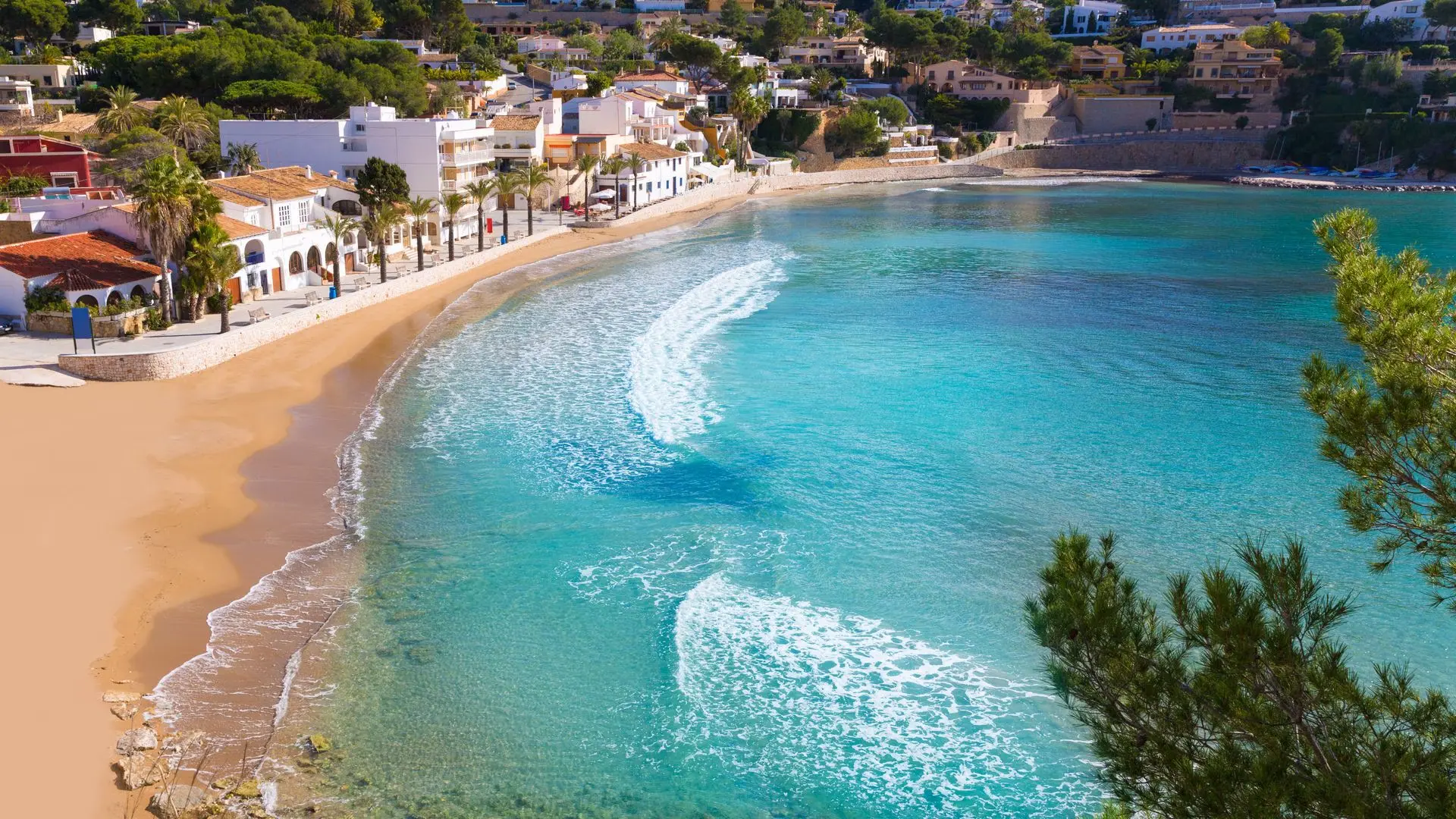 Moraira: traslado desde Valencia